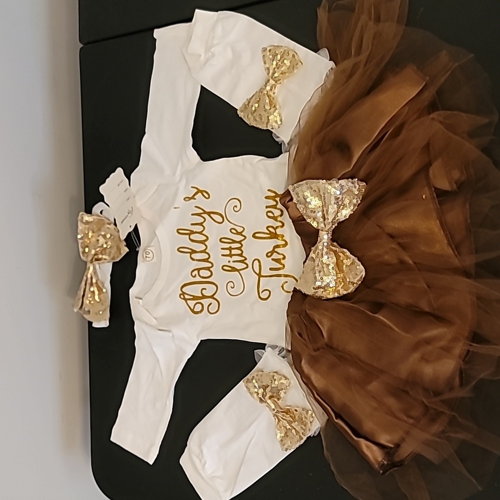 Never worn Thanksgiving outfit